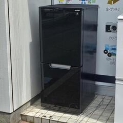【冷蔵庫】美品 152L シャープ SJ-GD15J-B 2022年製「安心の6ヶ月保証付！！【AQUA(アクア)】全自動洗濯機取りに来れる方限定！売ります！」