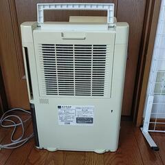 東芝除湿機　RAD−100STの画像
