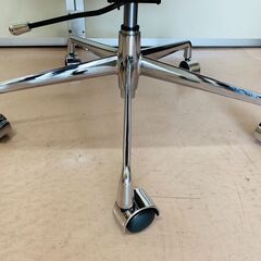 オフィスチェア 椅子 チェア 事務椅子 ベージュ キャスター付の画像