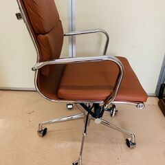 オフィスチェア 椅子 チェア 事務椅子 ベージュ キャスター付の画像