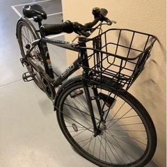 ノーパンクタイヤ自転車 クロスバイクの画像