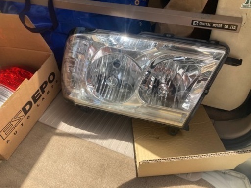 ランクル100ヘッドライト　テールランプセット