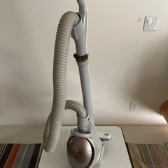 掃除機 キャニスター 2010年製 の画像