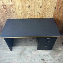k0426603 Victor ビクター デスク ブラック 机 ワークデスク 書斎机 事務机 書斎 学習机 勉強 仕事 テーブル 傷あり 鍵なし 中古品の画像