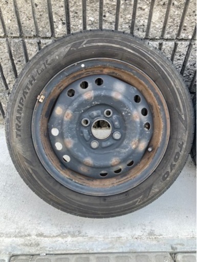 車のパーツ タイヤ、ホイール