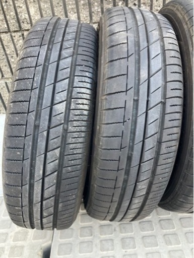 車のパーツ タイヤ、ホイール