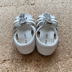 【お取引中】プティマイン　フリルサンダル　の画像