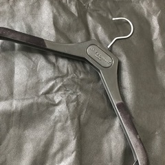 ブランドハンガー＆スーツ保存袋の画像