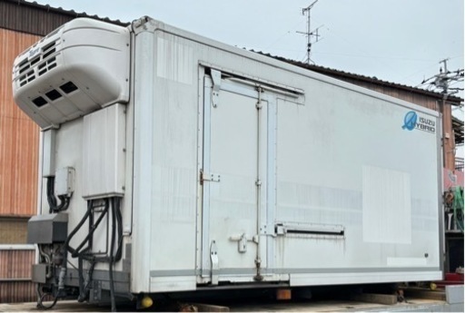 商談中　
コンテナ倉庫　断熱材入り　バイクガレージ　隠れ家