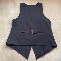 黒ベストの画像