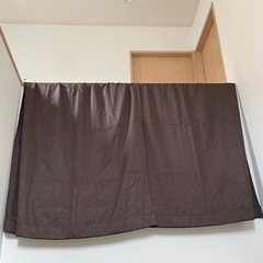 カーテン　茶色　横約80×縦約150　