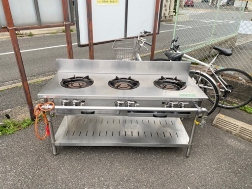 北九州市内配送無料　2017年　保証付き　【タニコー】ガステーブル 3口 【スタンダードシリーズ】 J-TGT-150-3 幅1500×奥行600×高さ800(mm)【送料無料】