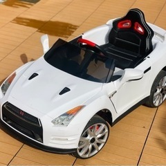 (商談中)子供 用電動乗用ラジコンカー GT-R 
