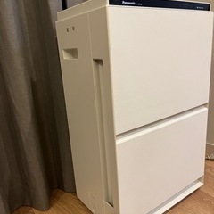 Panasonic 加湿機能付き空気清浄機　F-VXT90の画像