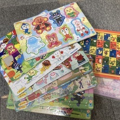幼児用アンパンマンパズルなど８種