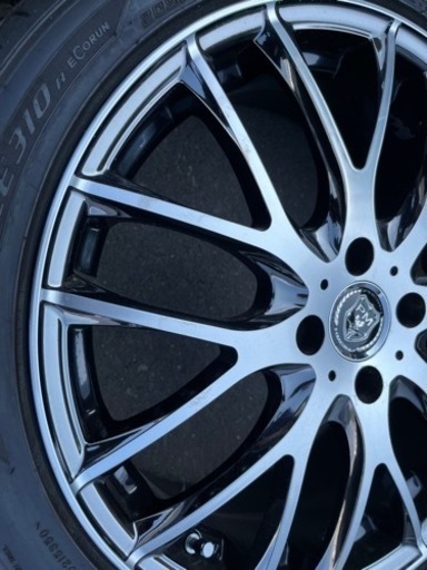 車のパーツ タイヤ、ホイール