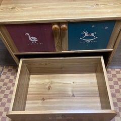 アンティーク ★ カントリー キャスター付き 収納家具 おもちゃ箱  木製ラックの画像