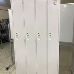 中古　美品　コクヨ　4人ロッカー 4人　ホワイト　白　ロッカー　...