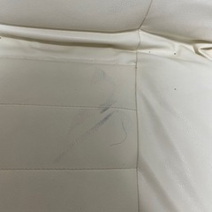 【良品】1人用高級ソファ オフホワイト皮革の画像