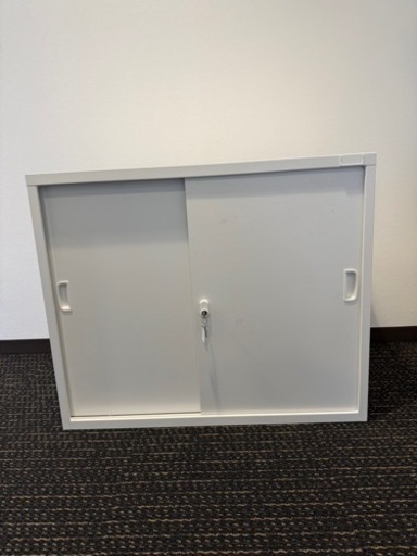 事務所キャビネット