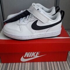 【取引中】〈新品・未使用〉NIKE スニーカー 16.5cmの画像