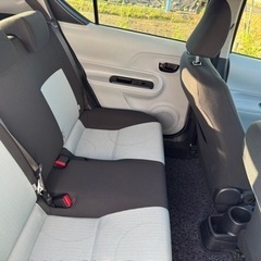 トヨタ　アクア S  車検付きの画像