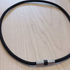 磁気チタンネックレス