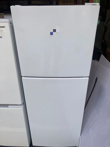 ☆中古￥11,800！maxzen　138㍑2ドア冷蔵庫　家電　2022年製　JR138ML01WH型　幅48㎝ｘ奥行50㎝ｘ高さ128㎝　【BD207】