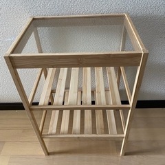 IKEAのサイドテーブル　家具