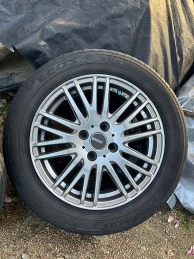 車のパーツ タイヤ、ホイール