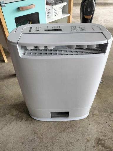 ﾊﾟﾅｿﾆｯｸ F-YZU60  除湿機