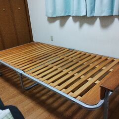 折りたたみシングルベッド✕２個の画像