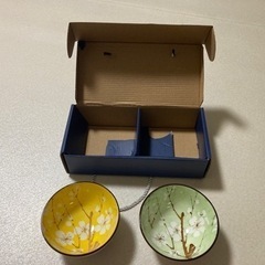 食器の茶碗の画像