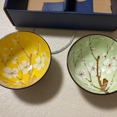 食器の茶碗の画像