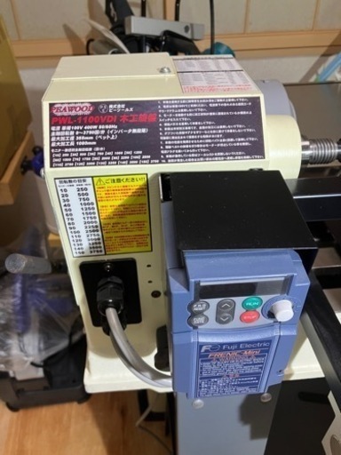 ピーウッド 倣い木工旋盤 PWL-1000VDCI-100 単相100V インバータ無段変速