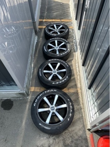 ESSEX  EC-17 ハイエース LT ホワイトレターホイール