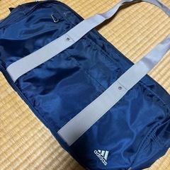 お問い合わせ多数の為、中断！返信できていない方、ごめんなさいスクールバック　adidas の画像