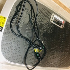 アルインコ(ALINCO) プログラム 3D 振動マシン 強力振動幅1.5cm バランスウェーブ 【立体振動】床保護マット付き フィットネスマシン FAV3017の画像