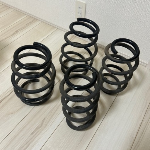 車のパーツ パーツ30系前期ヴェルファイアRSRダウンサスです。