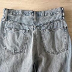 ユニクロ ワイドデニム Mサイズの画像