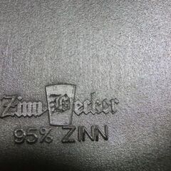 ★ドイツ（Zinn Becker）製 、●95%錫製記載有。壁掛けプレート、★装飾彫り物綺麗、 「sommer」  直径138mm、253g重さ有り、★箱入未使用、説明書（読めません）★デザイン絵柄違うものもう1点有り★👉申し訳ありません、お問い合わせ前プロフィール必読ですの画像