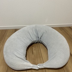 授乳クッション、抱き枕