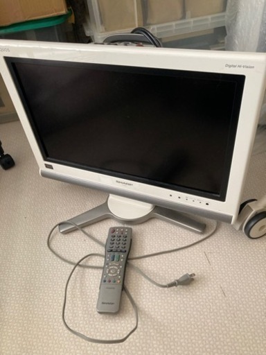テレビ 液晶テレビ　20インチ