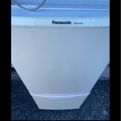 Panasonicパナソニック　冷蔵庫　NR-B146W-W　138L