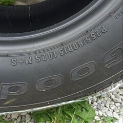 車のパーツ タイヤ、ホイール