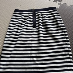 中古女性服スカートの画像