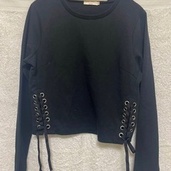 earth music&ecology 長袖 ブラック 脇リボン