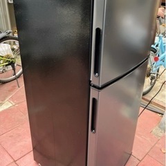 maxzen マクスゼン  冷凍冷蔵庫118L 2019年製　説明書付き　単身 家電 キッチン家電 冷蔵庫　引き取り限定の画像