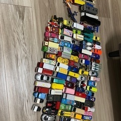 トミカなどの車のおもちゃ100台以上