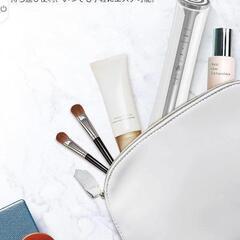 新品未使用美顔器 【自宅用・一台16役】RF美顔器 高周波美顔器 EMS微電流 4光LED搭載 温冷ケア 多機能 1台16役 6種類モード 3段階レベル クリア 毛穴汚れとり 肌引き締め 目元ケア 口元ケア 肌ケア USB充電式 男女兼用 ギフト 日本語取扱説明書付き

の画像